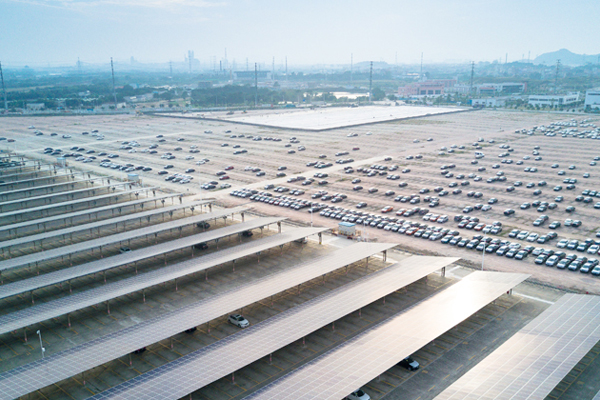 東風(fēng)日產(chǎn)光伏車(chē)棚項(xiàng)目